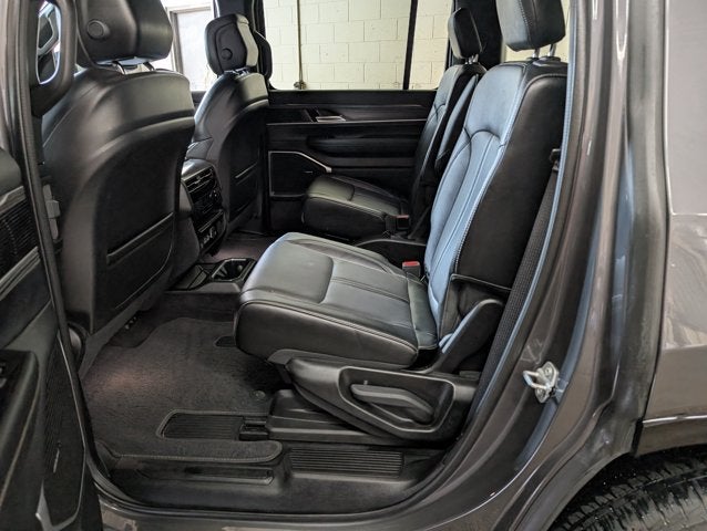 2023 Jeep Wagoneer — detail view