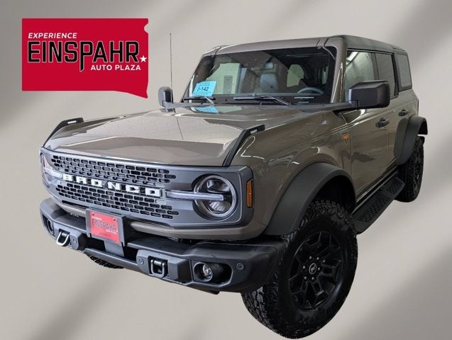 2026 Ford Bronco Badlands in Marsh Gray — front three-quarter view