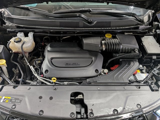 2025 Chrysler Pacifica — detail view