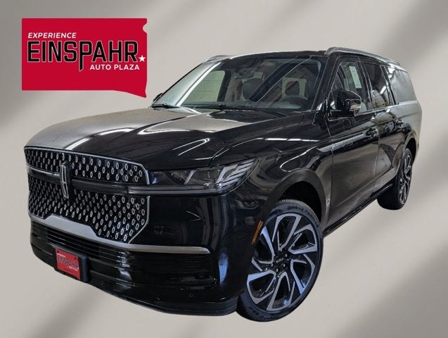 2026 Lincoln Navigator L Reserve in Infinite Black Metallic Clearcoat — front three-quarter view